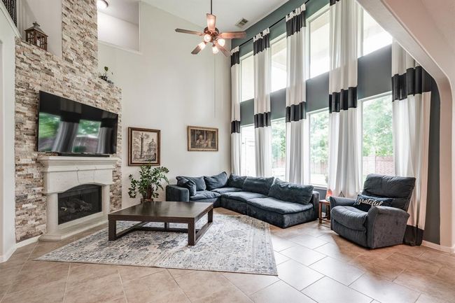 27014 Glenfield Hollow Ln, House other with 4 bedrooms, 4 bathrooms and 3 parking in Cypress TX | Image 14