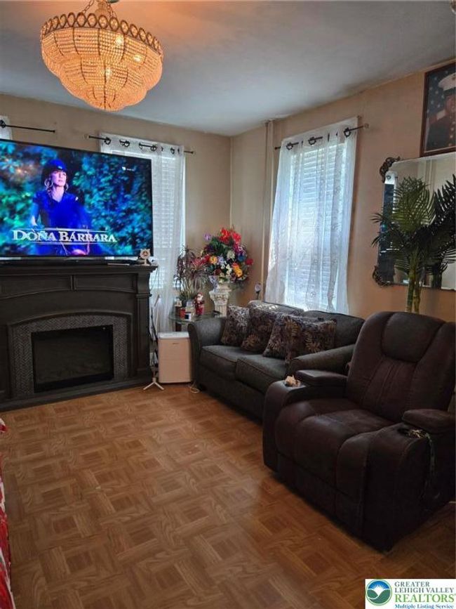 2018 Hanover Ave, House other with 4 bedrooms, 2 bathrooms and null parking in Allentown PA | Image 17