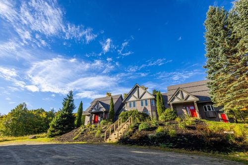 e119-533 Jay Peak Village Rd, Jay, VT, 05859 | Card Image