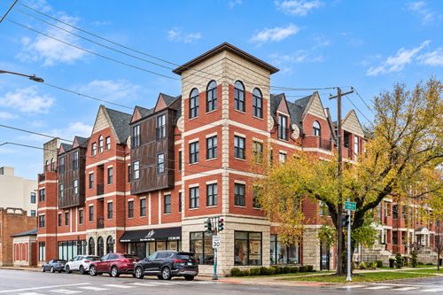 4b-4234 S Ellis Ave, Chicago, IL, 60653-3015 | Card Image