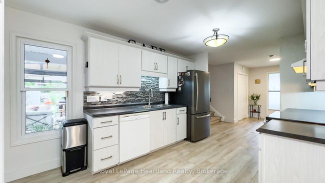 205 Blake St W, House other with 2 bedrooms, 3 bathrooms and 2 parking in Goderich ON | Image 6