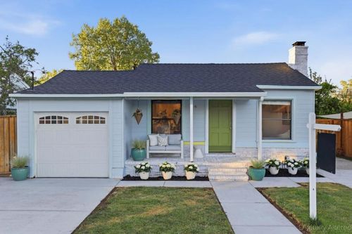 219 D St, Redwood City, CA, 94063 | Card Image