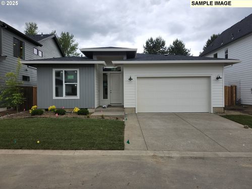 717 Magnolia Ave, Woodburn, OR, 97071-7769 | Card Image
