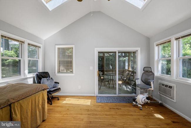 1607 8 Th Pl, House other with 5 bedrooms, 3 bathrooms and null parking in MCLEAN VA | Image 15