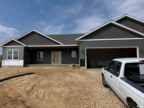 412 S Diamond Dr, Long Grove, IA, 52756-2402 | Card Image