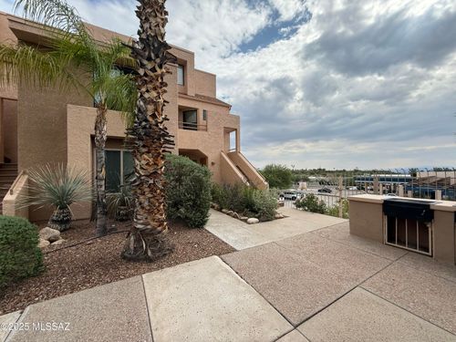 1100-5675 N Camino Esplendora, Tucson, AZ, 85718 | Card Image