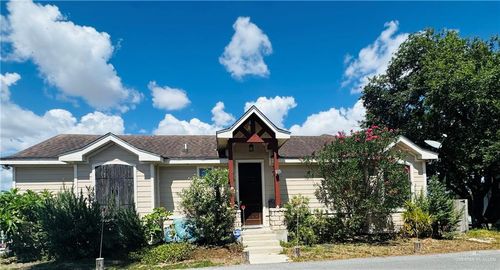 8560 Lago Vista Dr, Edcouch, TX, 78538-3330 | Card Image