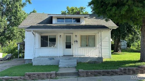 410 Lindell St, Fredericktown, MO, 63645-1714 | Card Image