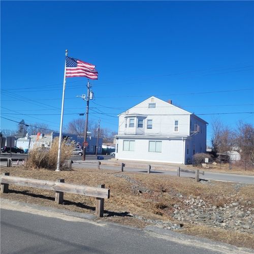 804 Oakland Beach Ave, Warwick, RI, 02889-9634 | Card Image