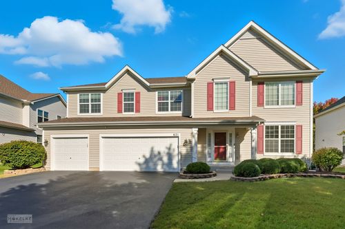 621 Mansfield Way, Oswego, IL, 60543-4301 | Card Image