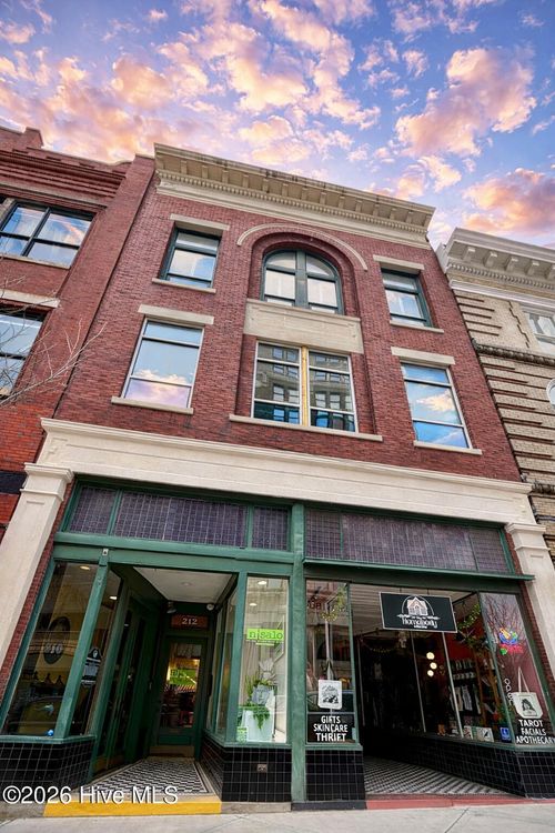 2-210 N Front St, Wilmington, NC, 28401-3920 | Card Image