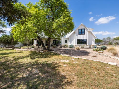 933 Beauchamp Rd, Dripping Springs, TX, 78620-5443 | Card Image