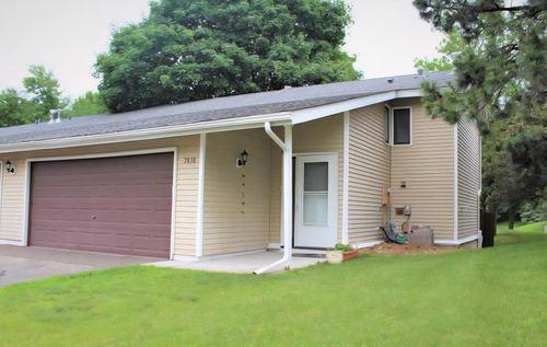 7838 Dunmore Rd, Woodbury, MN, 55125-1612 | Card Image