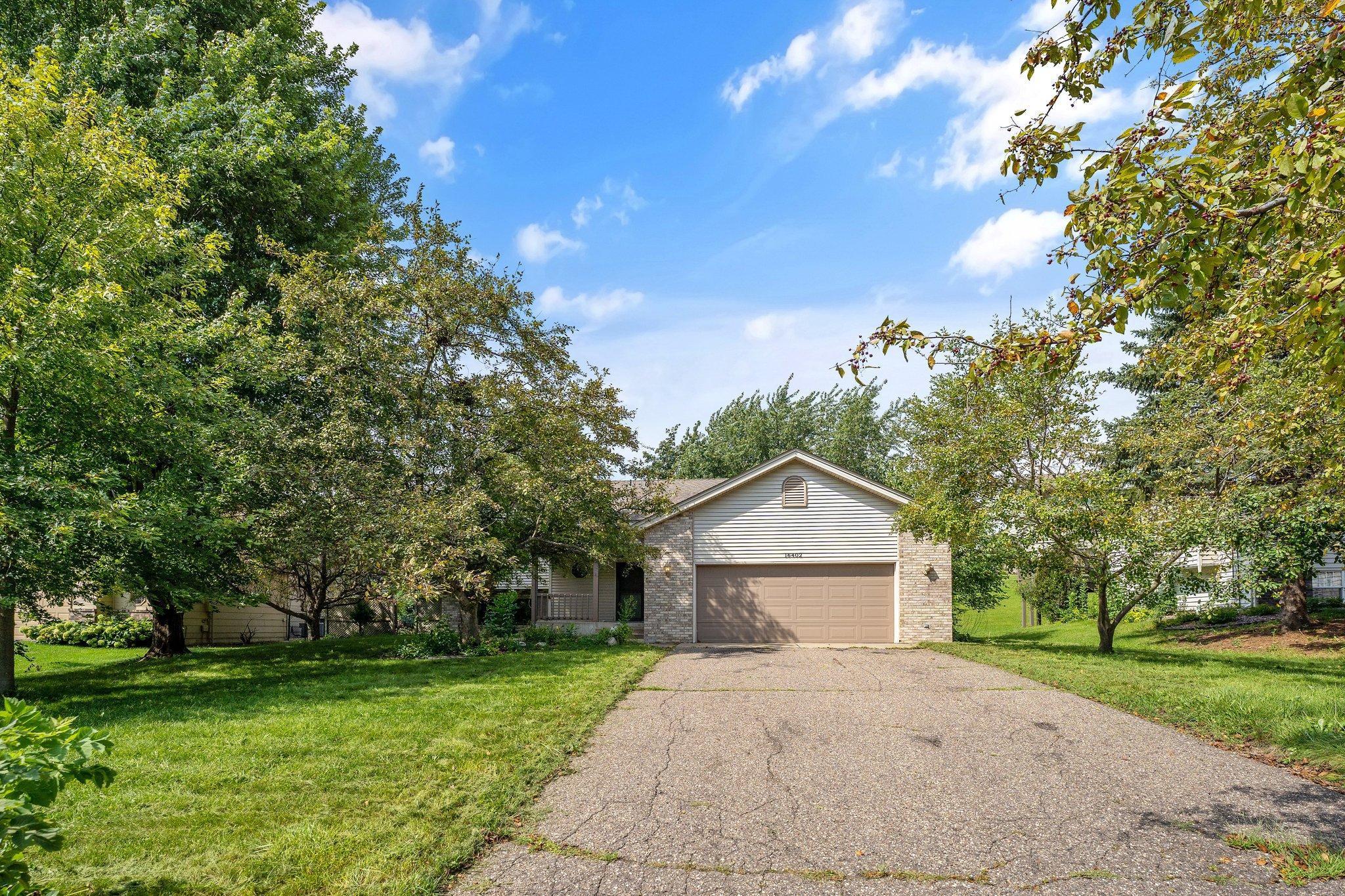 Grinnell Ave, Lakeville, MN 55044
