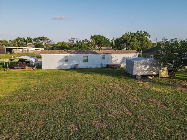 958 Wightman St, House other with 3 bedrooms, 2 bathrooms and null parking in Matagorda TX | Image 10