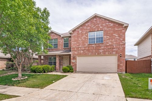 2040 Stagecoach Trl, Heartland, TX, 75126-8290 | Card Image