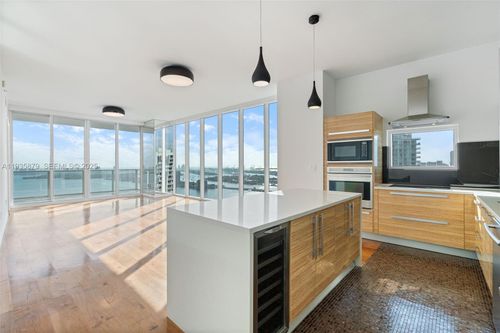 apt-3510-2020 N Bayshore Dr, Miami, FL, 33137-5176 | Card Image