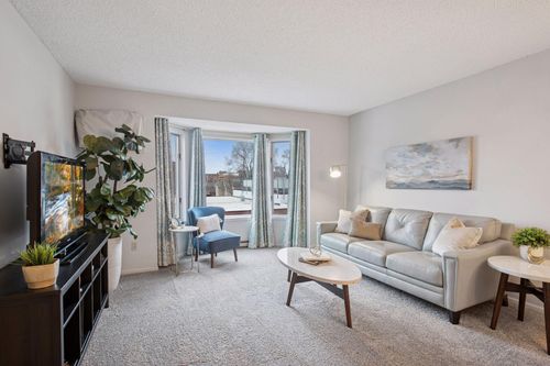 apt-309-2425 E Franklin Ave, Minneapolis, MN, 55406-1073 | Card Image