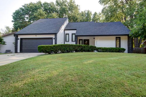 4810 S Warwick Ave, Springfield, MO, 65804-7571 | Card Image