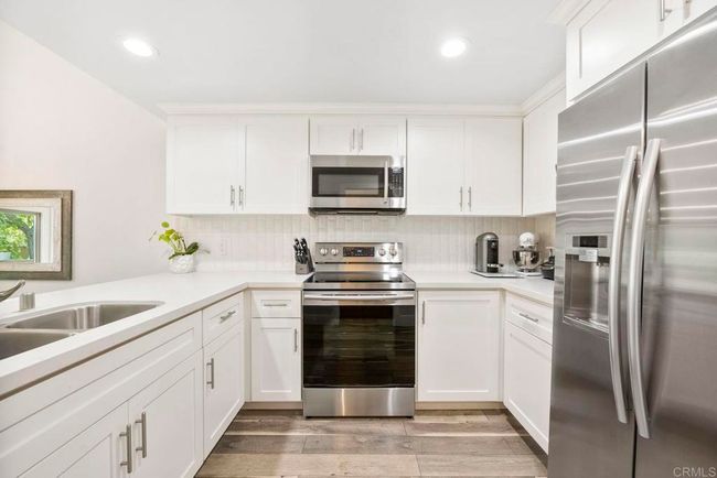 UNIT-13 - 2352 Altisma Way, Condo with 2 bedrooms, 2 bathrooms and 2 parking in Carlsbad CA | Image 7