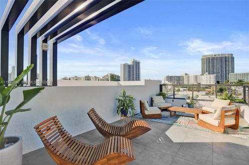 ph5-1030 15th St, Miami Beach, FL, 33139-3169 | Card Image