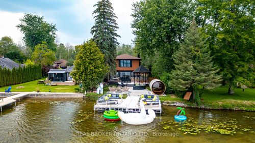 943 Barry Ave, Lefroy, ON, L0L1W0 | Card Image
