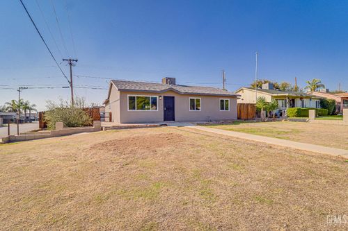 1000 Blossom St, Bakersfield, CA, 93306-5808 | Card Image