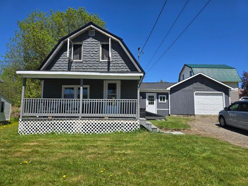 18 Railroad Ave, Milo, ME, 04463-1201 | Card Image