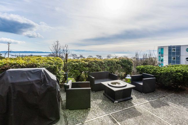 6 - 14985 Victoria Avenue, Townhouse with 3 bedrooms, 2 bathrooms and 2 parking in White Rock BC | Image 38