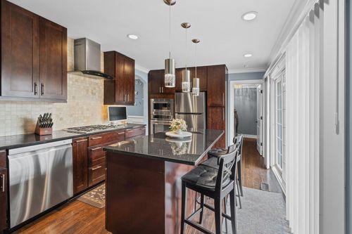 625 Morton St, Hoffman Estates, IL, 60169-3239 | Card Image