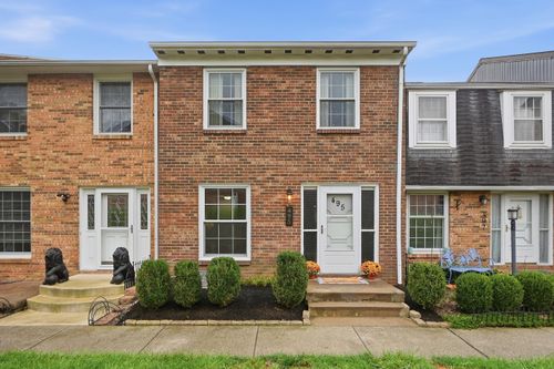 jg5-495 Clairbrook Ave, Columbus, OH, 43228-2545 | Card Image
