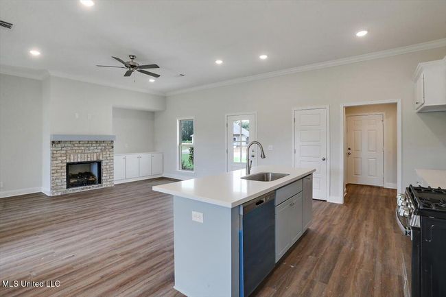 11-642 Westfield Dr | Image 11