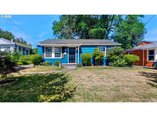 8807 N Wayland Ave, Portland, OR, 97203-3637 | Card Image