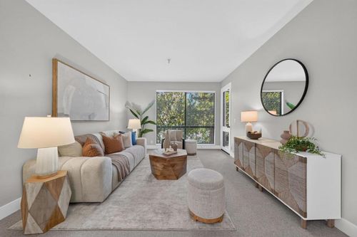 c226-4250 El Camino Real, Palo Alto, CA, 94306 | Card Image