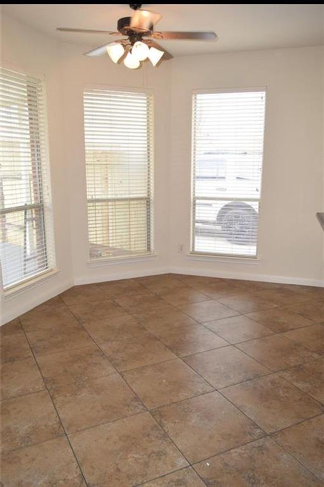 803 Lazy Springs Ln, House other with 5 bedrooms, 4 bathrooms and 3 parking in Spring TX | Image 4