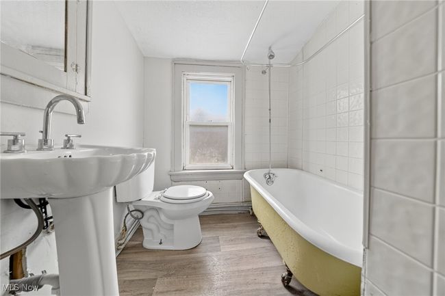 3540 E 154 Th St, Home with 6 bedrooms, 3 bathrooms and null parking in Cleveland OH | Image 29