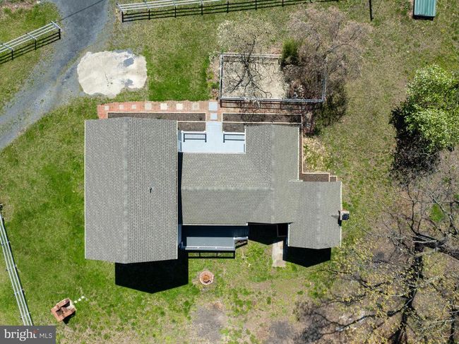 671 Pine Ridge Dr, House other with 4 bedrooms, 3 bathrooms and null parking in FRONT ROYAL VA | Image 12