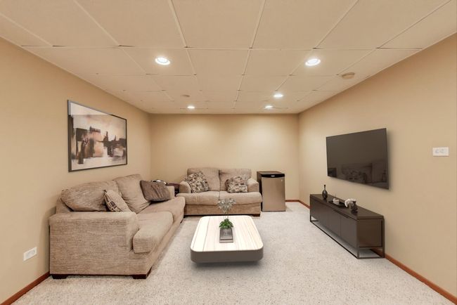 2512 Fox Meadow Dr, House other with 3 bedrooms, 2 bathrooms and 2 parking in Crest Hill IL | Image 11