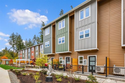 1359 Nolta Loop Ne, Bainbridge Island, WA, 98110-5537 | Card Image