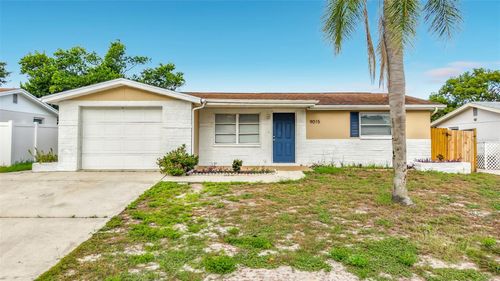 9015 Collage Ln, PORT RICHEY, FL, 34668-5109 | Card Image