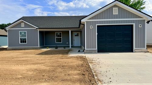 112 Bow Bridge Dr, Berea, KY, 40403-6599 | Card Image