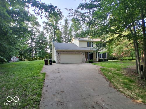 22046 Redding Woods, Seymour, IN, 47274-7420 | Card Image