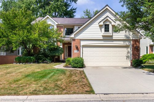 77-47652 Arbor Trl, Northville, MI, 48168-8500 | Card Image
