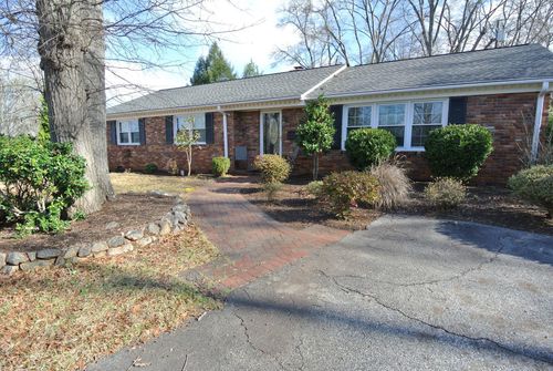 236 Greengate Ln, Spartanburg, SC, 29307-2212 | Card Image