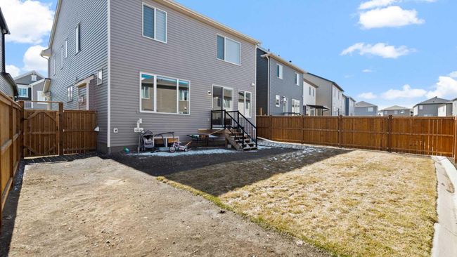 612 Windrow Manor Sw, Home with 4 bedrooms, 2 bathrooms and 4 parking in Airdrie AB | Image 39