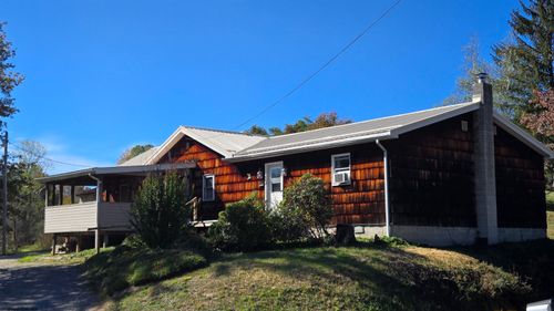 7419 Union Rd, Philippi, WV, 26416-8126 | Card Image