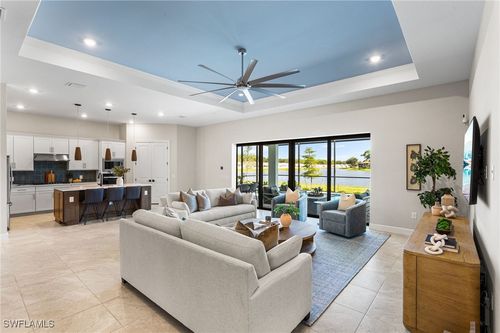 10112 Seaside Way, BONITA SPRINGS, FL, 34135-7798 | Card Image