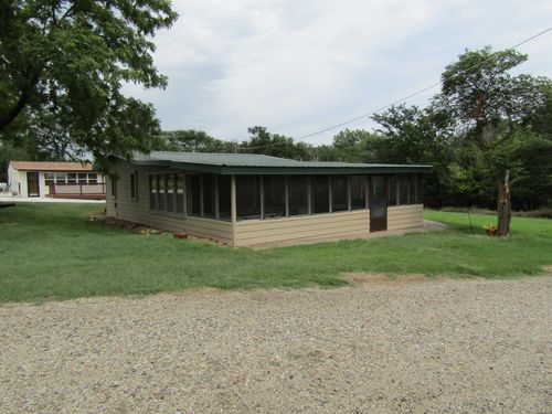 129 Venango Cir, Marquette, KS, 67464-9207 | Card Image