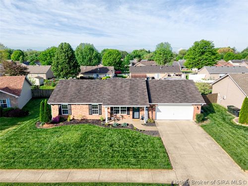 510 Presley Ln, Jeffersonville, IN, 47130-7613 | Card Image