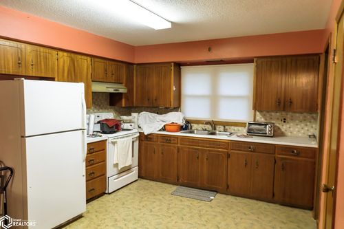 711 Simpson Street, Duncombe, IA, 50532 | Card Image
